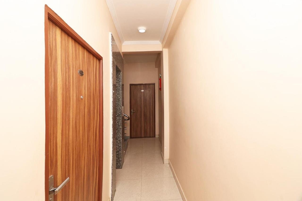 Hotel Bleue Mont Varanasi Exterior photo