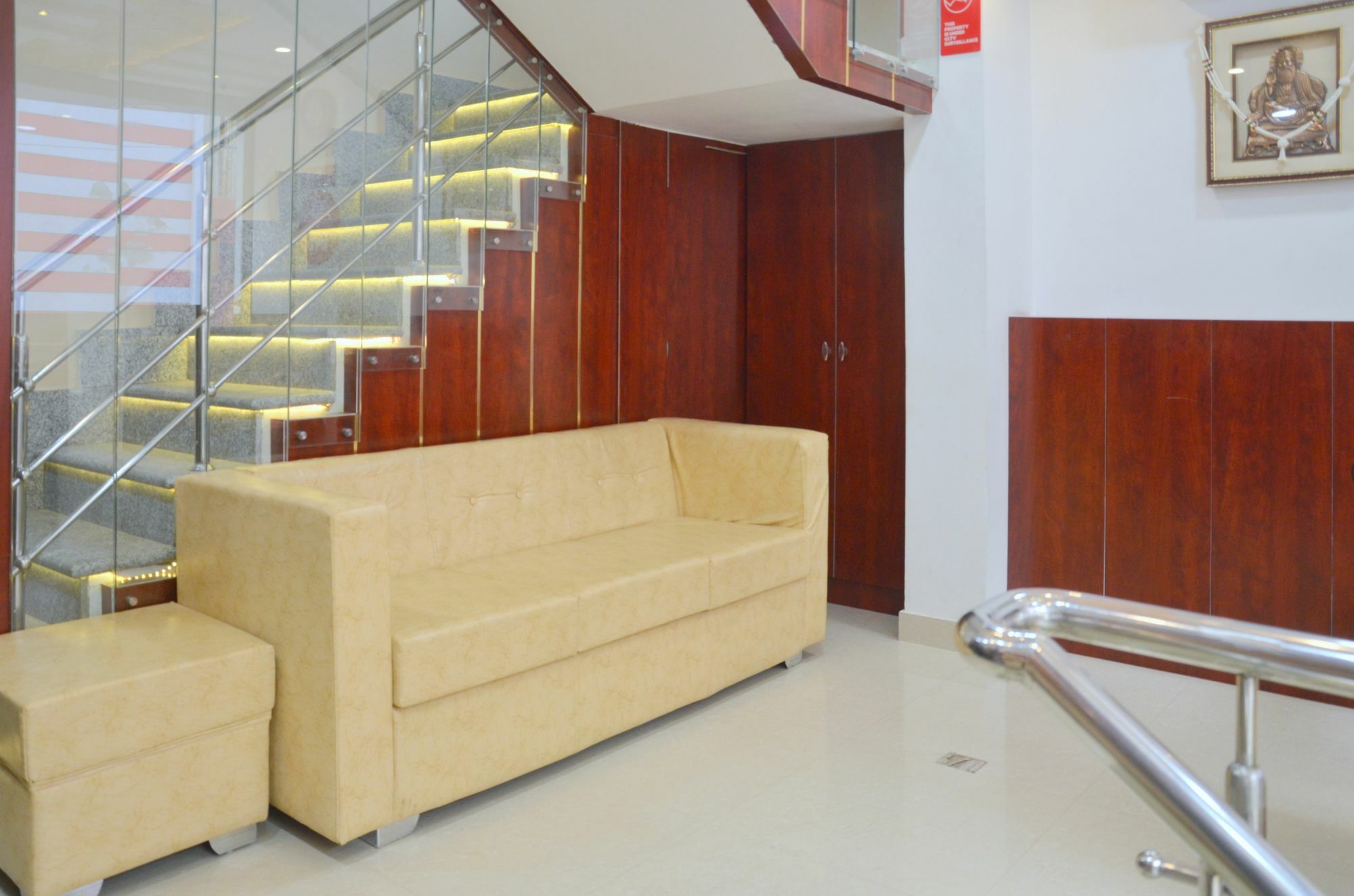 Hotel Bleue Mont Varanasi Exterior photo